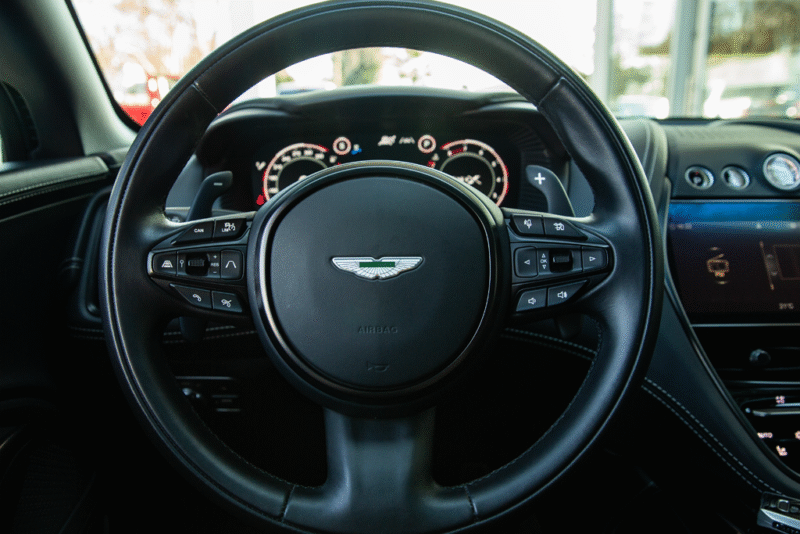 Aston Martin DBX 707 - Imagen 3