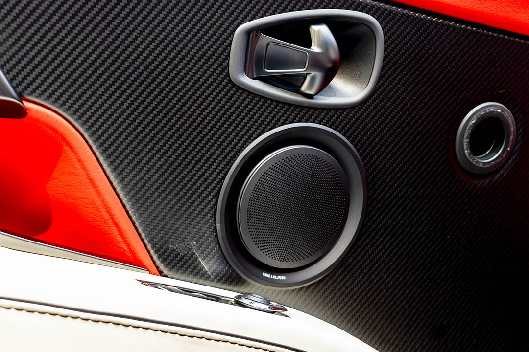 Aston Martin DBS Volante Superleggera - Imagen 35