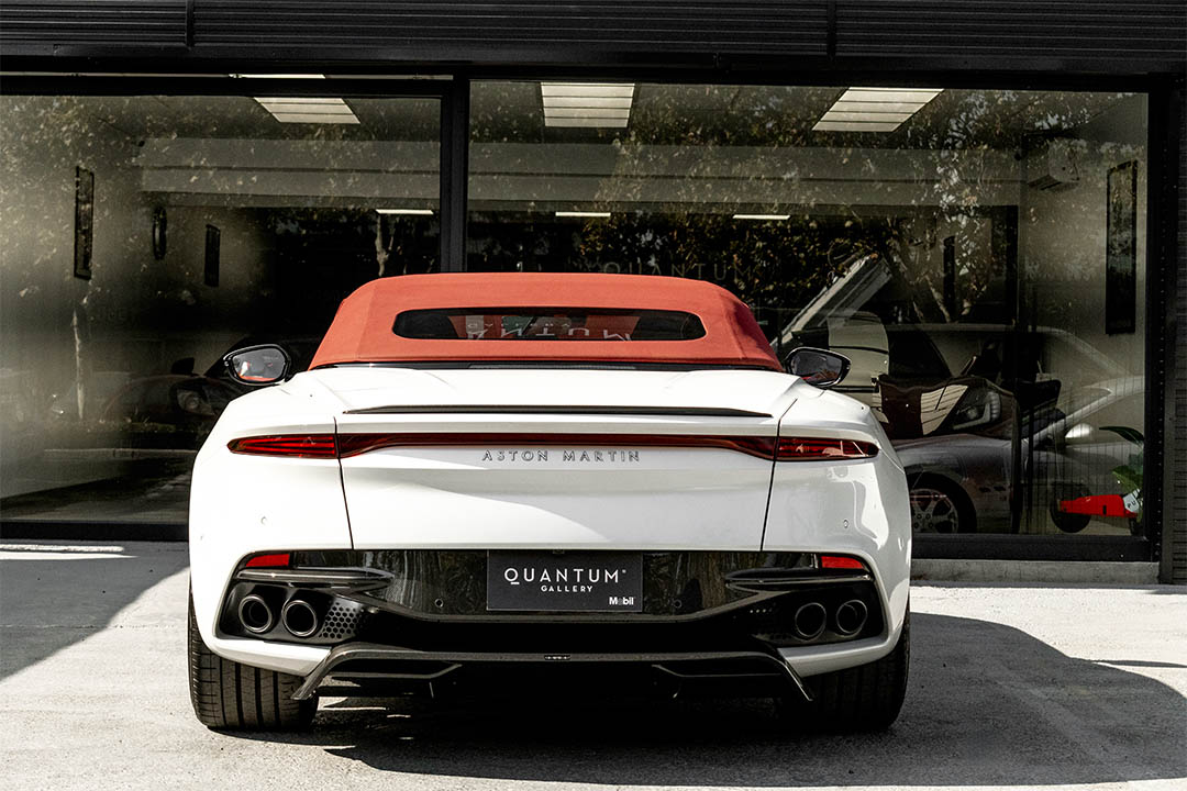 Aston Martin DBS Volante Superleggera - Imagen 9