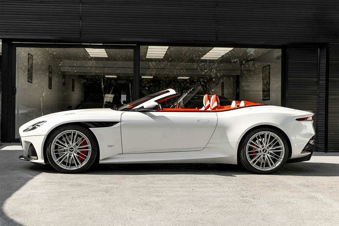 Aston Martin DBS Volante Superleggera - Imagen 5