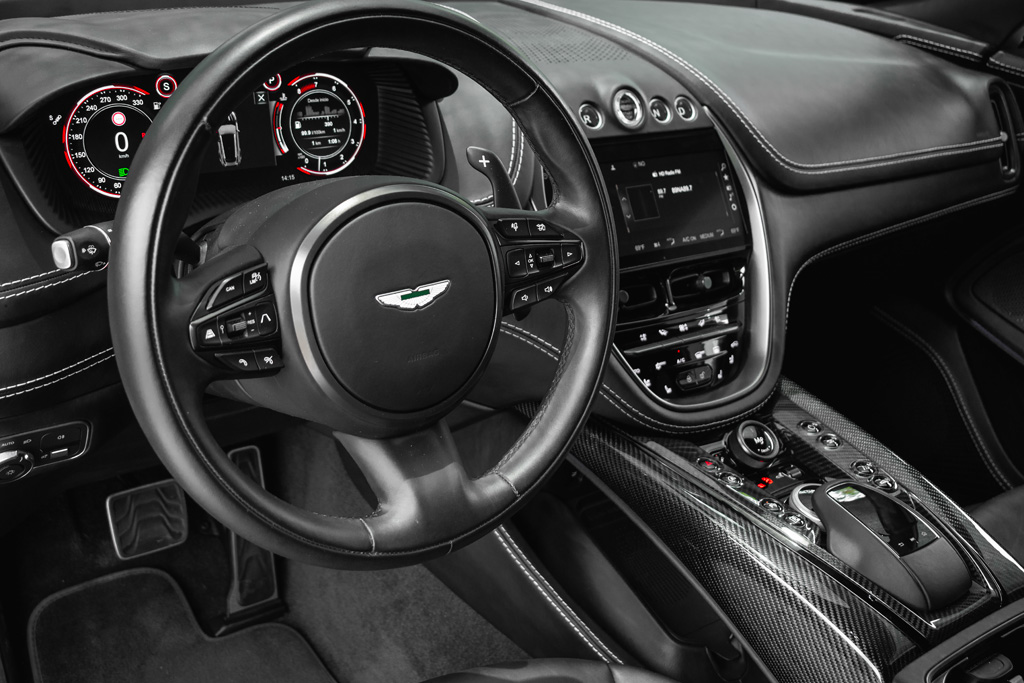 Aston Martin DBX 707 - Imagen 12