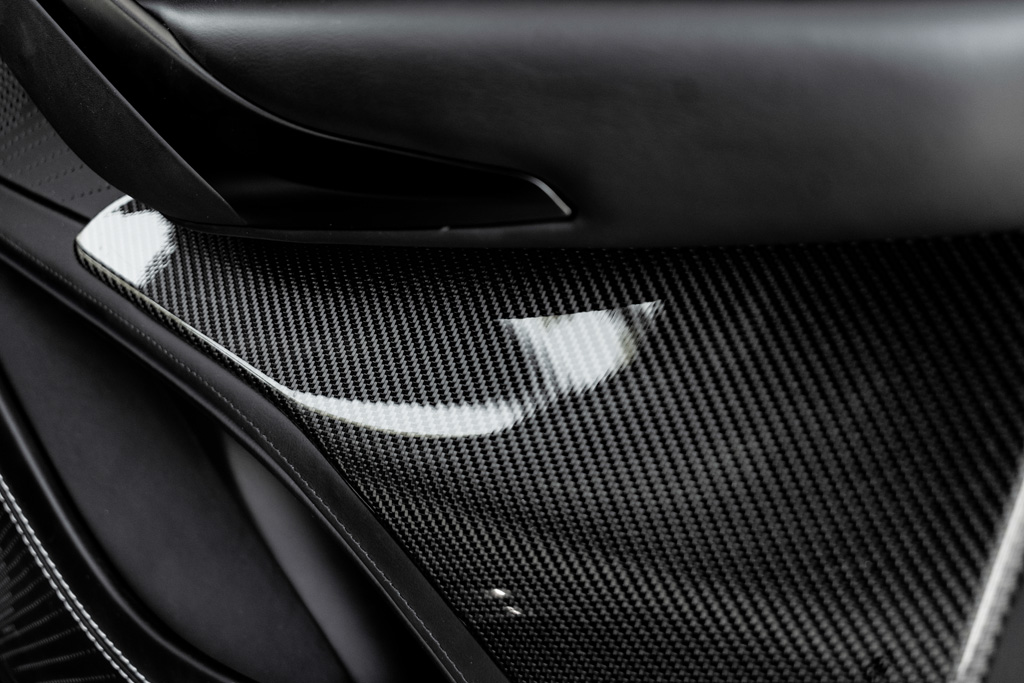 Aston Martin DBX 707 - Imagen 15