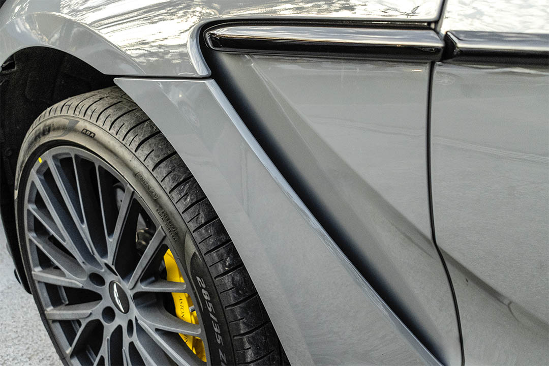 ASTON MARTIN_0023_AFL_5866-Edit dbx 17
