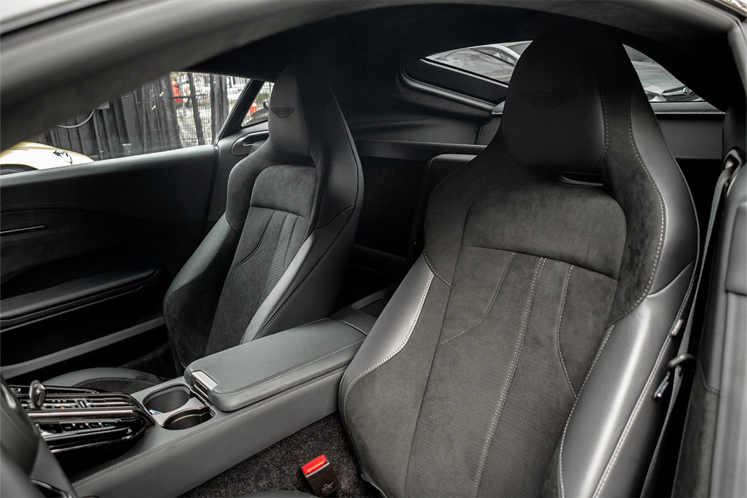 AM_1_0017_AFL_7282-Edit aston martin 12